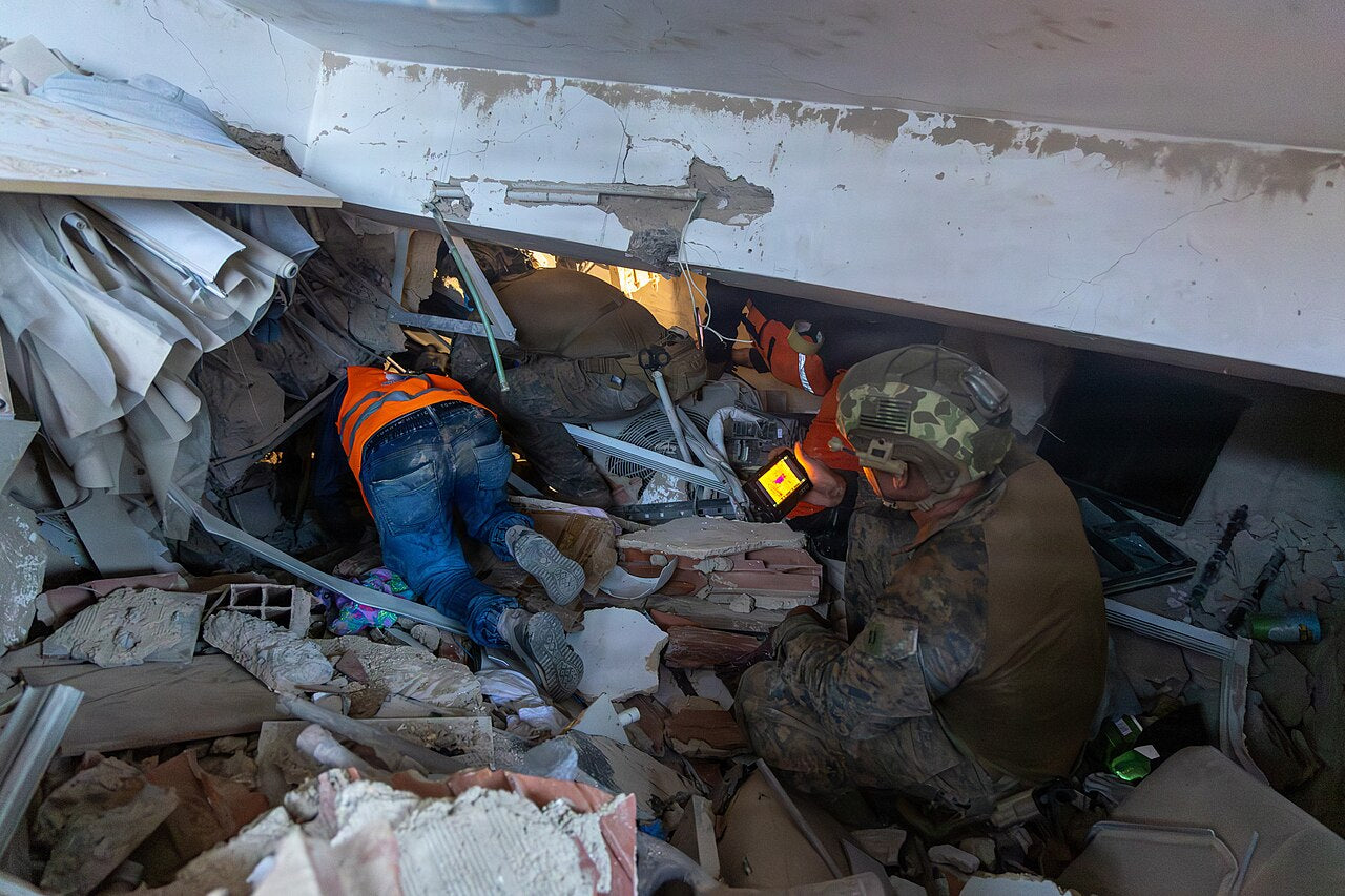 Venezuela Earthquake DONATE TO HELP CHILDREN IN VENEZUELA